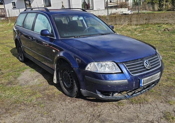 Volkswagen Passat cena 2999 przebieg: 279000, rok produkcji 2003 z Wejherowo małe 37